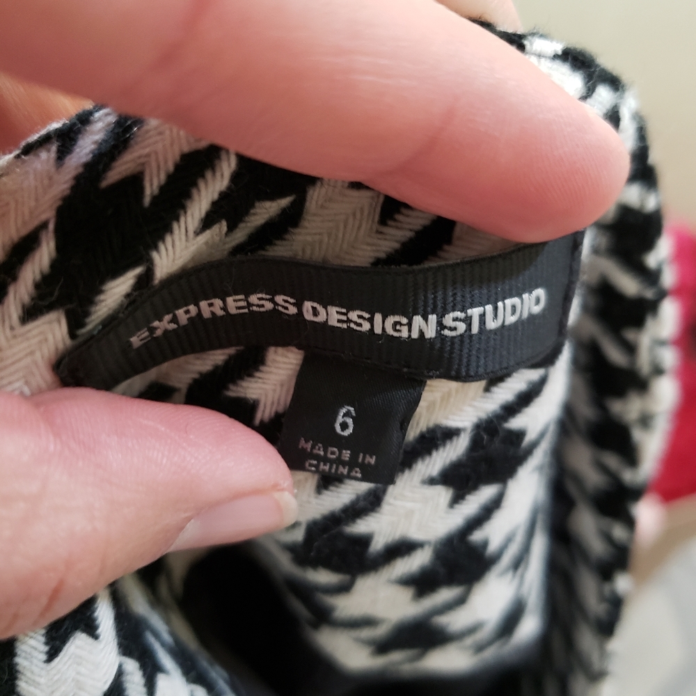 Express Design Studio Houndstooth Design Skirt - image 3